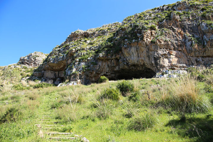 Grotta contrada Emiliana